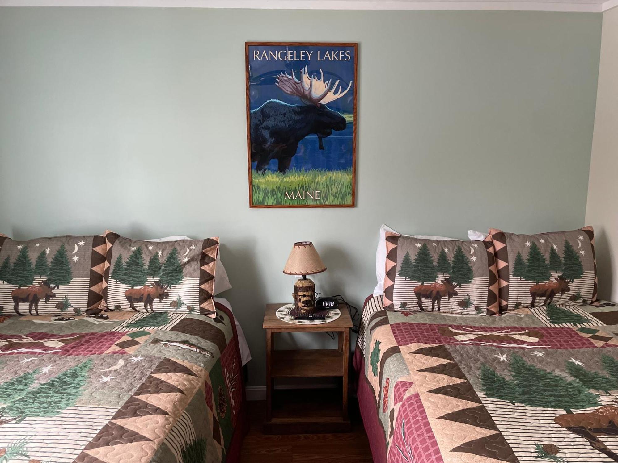 Motel Town & *